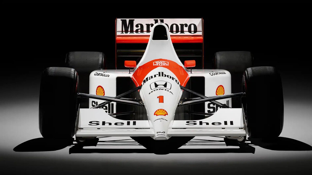 MP4/6A, вид спереди крупным планом