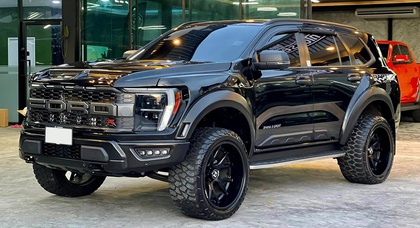 Shop builds Ford Raptor SUV from Ford Everest