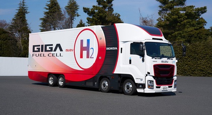 Isuzu / Honda Giga Fuel Cell Truck has a range of up to 800 km and can even serve as a mobile power station