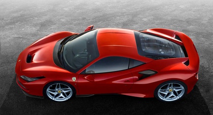 Новый гибридный суперкар Ferrari появится к лету 