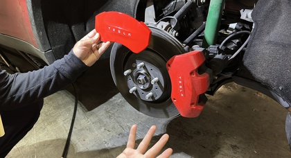 Tesla's new "Performance Brakes" on Model Y Performance turned out to be just red caliper caps