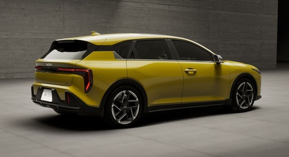 Kia showed a hatchback version of the new K4 compact and confirmed it's coming to the U.S.