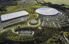 McLaren планирует заложить завод и коллекцию гоночных автомобилей 