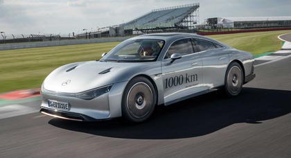 Mercedes-Benz Vision EQXX electric car broke its own record, having traveled 1202 km on a single charge