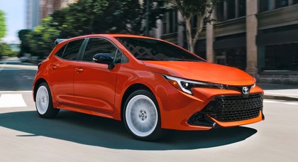 The Toyota Corolla hatchback gets a new version in the style of the late 80s Corolla FX16