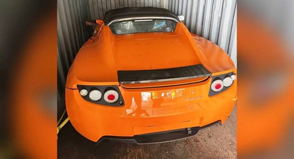 Tesla Roadsters Abandoned In China Get $2M Bid