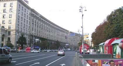 «Киевавтодор» заявил о завершении ямочного ремонта дорог в центре столицы