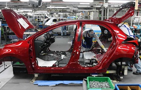 Alle 14 Toyota-Werke in Japan sind wegen einer Störung im Produktionssystem lahmgelegt