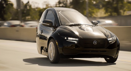  Electra Meccanica Stops Production of $15,500 Three-Wheeled EV ‘Solo’ to Focus on Four-Wheeled Electric Car