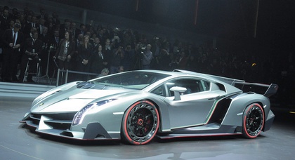 Lamborghini Veneno представлен официально (видео)