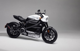 Новый электромотоцикл LiveWire ONE оказался дешевле и дальнобойнее прежнего Harley-Davidson