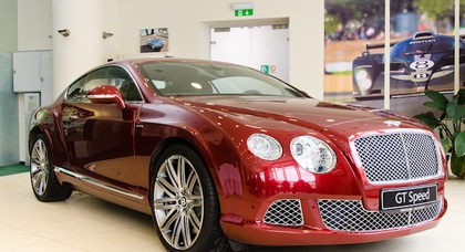 В Украине упали продажи Bentley и Rolls-Royce (статистика)