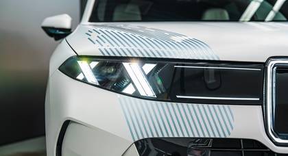 BMW показала серійний iX5 Hydrogen без камуфляжу