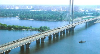 В выходные дни в Киеве будет ограничено движение по Южному мосту