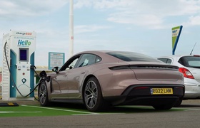 Porsche Taycan встановив рекорд, проїхавши 14 країн за 24 години