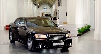 В Украине представлен новый Chrysler 300c 2011