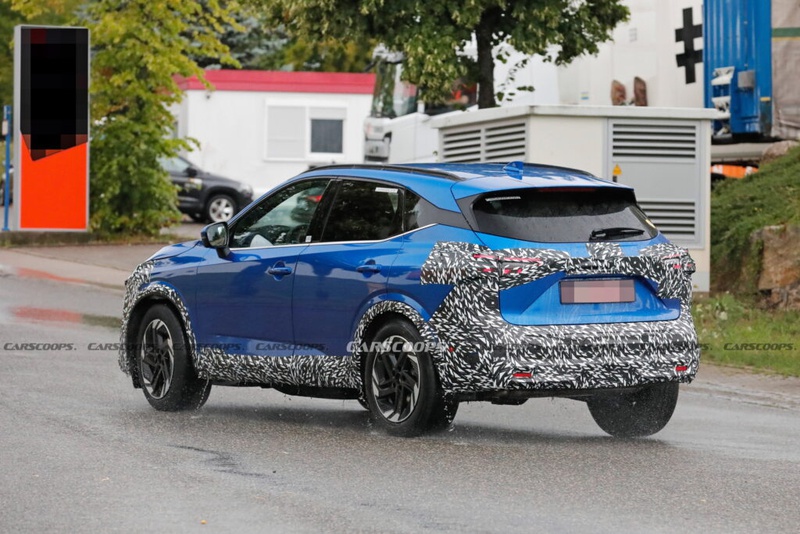 Nissan Qashqai is getting ready for a facelift, but is keeping the changes  under wraps for now – Autoua.net