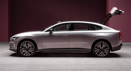 Volvo ES90 officieel onthuld: een grote elektrische hatchback met een bereik tot 700 kilometer