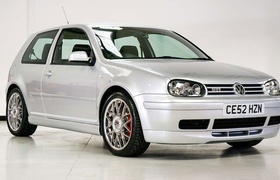 Volkswagen Golf GTI 2002 года с пробегом 12 км выставили на аукцион