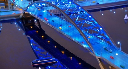 Подольско-Воскресенский мост в Киеве откроют в 2012 году