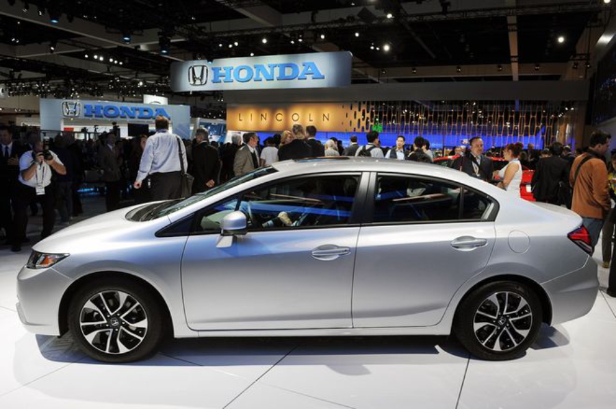 Honda Civic 2013 — экстерьер, фото 5