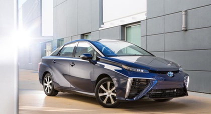 Toyota рассекретила серийную версию водородомобиля Mirai