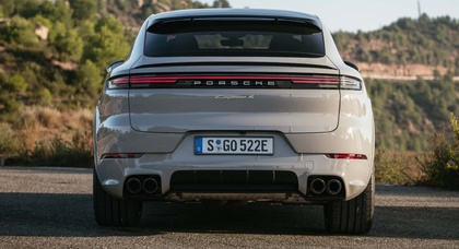 Porsche змінює курс: бензинові двигуни залишаться з нами і після 2030 року