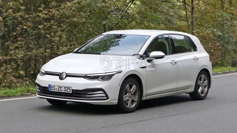 2024 Volkswagen Golf Facelift Spied Showing New Headlights