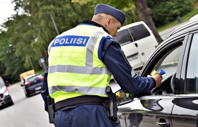 Un riche conducteur finlandais condamné à une amende de 121 000 euros pour excès de vitesse