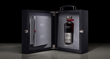 Aston Martin и Bowmore выпустили коллекционный виски 