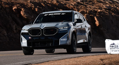 BMW XM brand sets new record for hybrid-electric SUVs at Pikes Peak