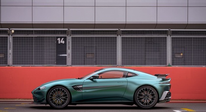 Aston Martin представил самый мощный Vantage F1 Edition в духе Формулы-1