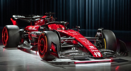 La première voiture F1 2023 d'Alfa Romeo mise aux enchères, sans moteur