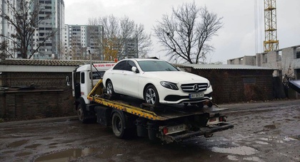 В Украине начали изымать автомобили у водителей, не оплачивающих штрафы