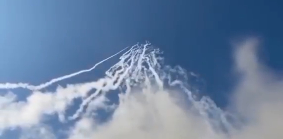 Footprints in the sky after a salvo of four HIMARS
