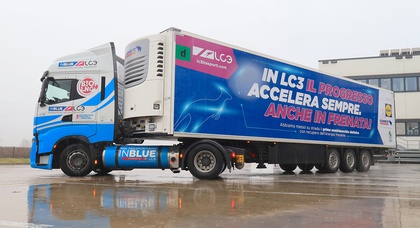 Italian transport company LC3 has launched the first all-electric refrigerated semi-trailers from Schmitz Cargobull