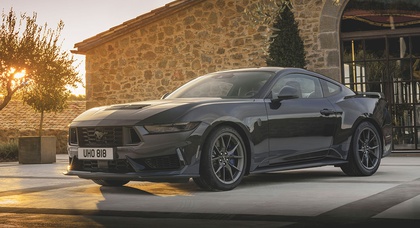Ford Mustang 2024 прибыл в Европу с 5,0-литровым двигателем V8