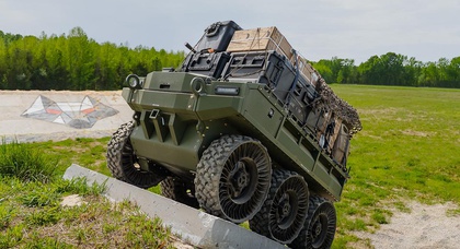 Армія США обрала гібридний безпілотний всюдихід Hunter WOLF 6x6 для постачання піхоти