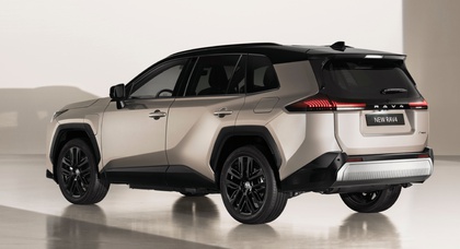 Toyota RAV4 ще раз перетвориться на Suzuki Across