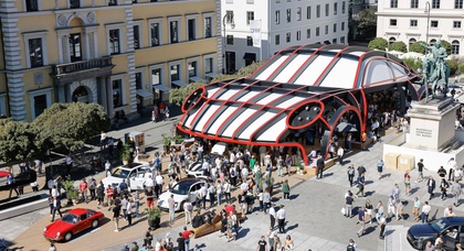 Porsche a construit une sculpture géante de la 911 pour le salon IAA de Munich