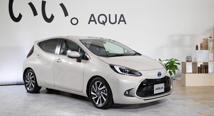 Toyota представила хэтчбек с расходом бензина 2.8 л/100 км