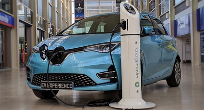 Renault will deploy a network of charging stations along European highways