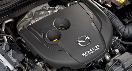 Mazda разработала очень экономичный бензиновый двигатель. Он появится в новой «тройке»