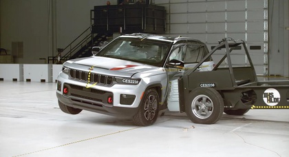2023 Jeep Grand Cherokee earns the highest rating in IIHS crash tests