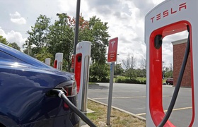 Tesla installe des affichages spéciaux sur la consommation d'énergie dans certains Superchargers à Taïwan