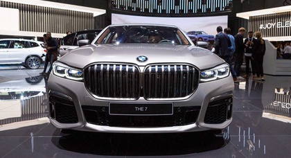 BMW 7 Series сохранит мотор V12 до 2023 года 
