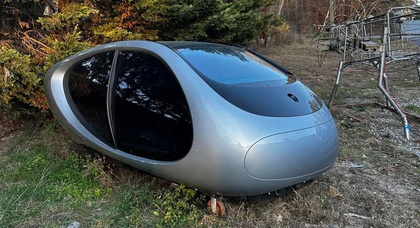 Das futuristische "Concept Pod" von Mercedes wurde verlassen auf einem Schrottplatz gefunden