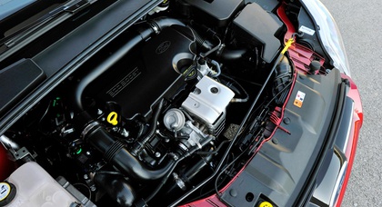 Трехцилиндровый двигатель Ford EcoBoost сможет становиться двухцилиндровым