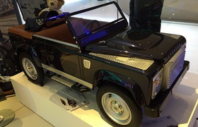 Land Rover привёз во Франкфурт «внедорожник» за 14 тысяч евро