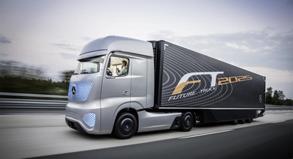 Mercedes-Benz представила беспилотный грузовик будущего (видео)